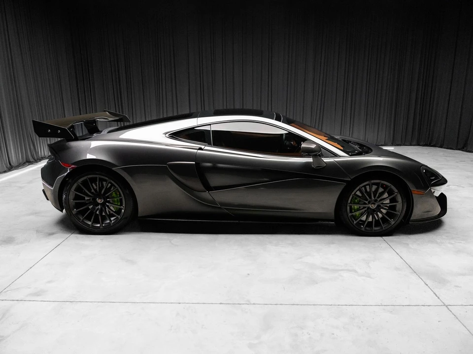2017 McLaren 570S - Image 18 of 31