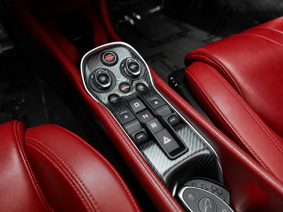 2017 McLaren 570S - Image 3 of 31
