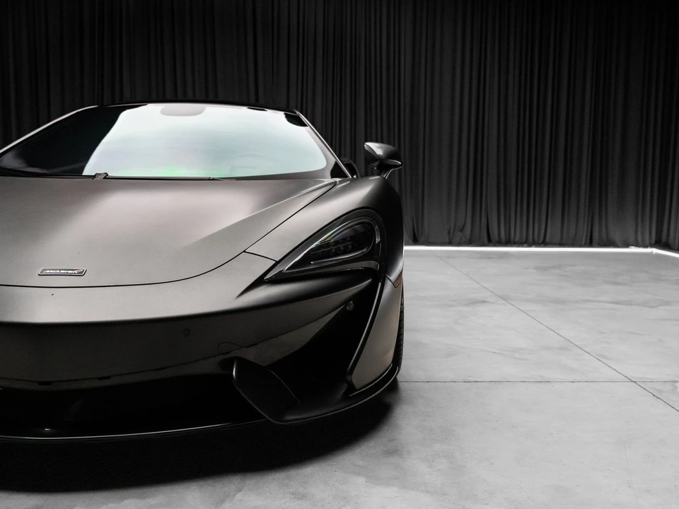 2017 McLaren 570S - Image 24 of 31