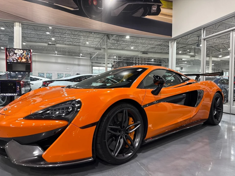 2017 McLaren 570S - Image 19 of 21