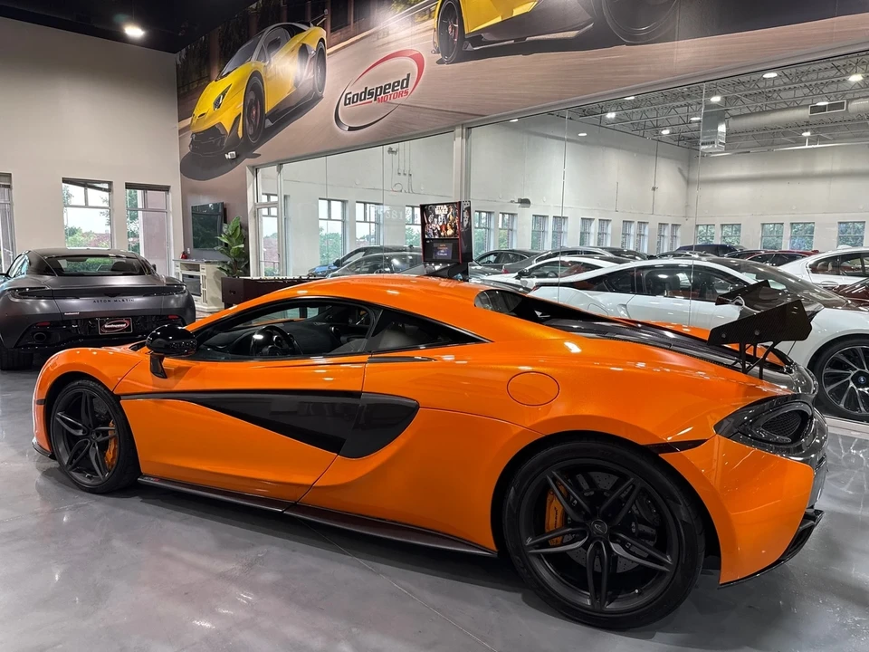 2017 McLaren 570S - Image 5 of 21