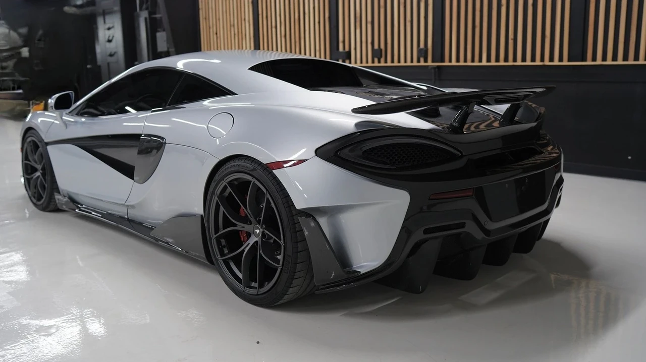 2017 McLaren 570S - Image 9 of 21