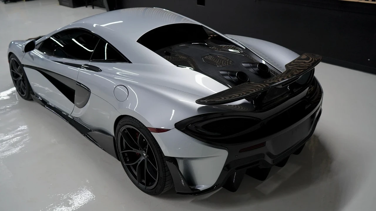 2017 McLaren 570S - Image 12 of 21