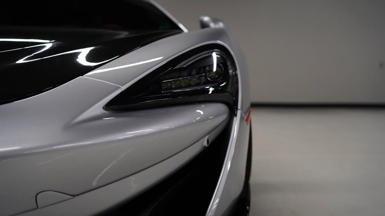 2017 McLaren 570S - Image 21 of 21
