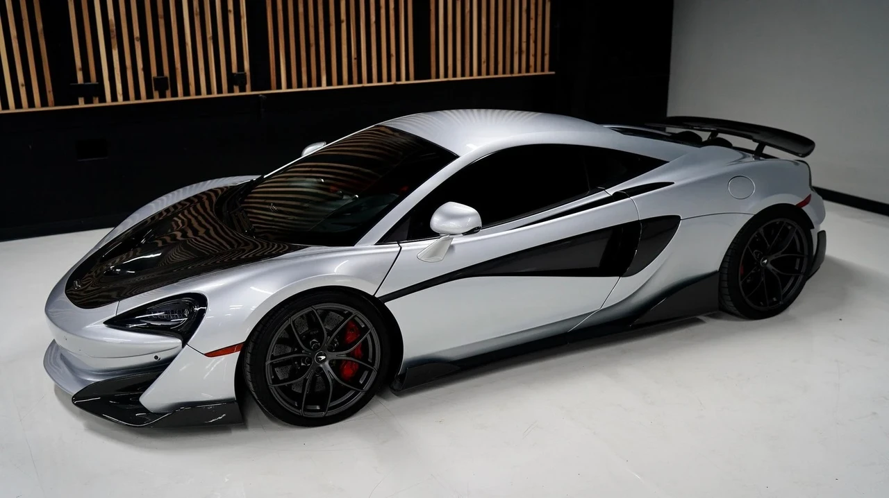 2017 McLaren 570S - Image 4 of 21