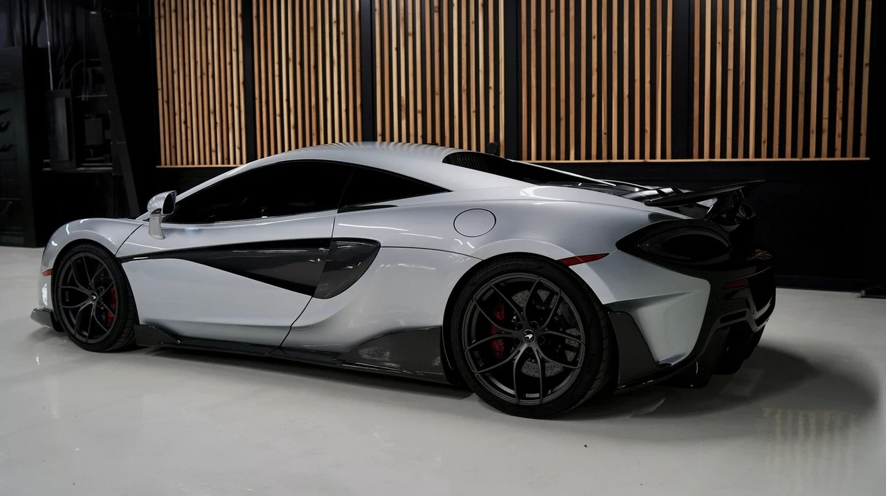 2017 McLaren 570S - Image 7 of 21