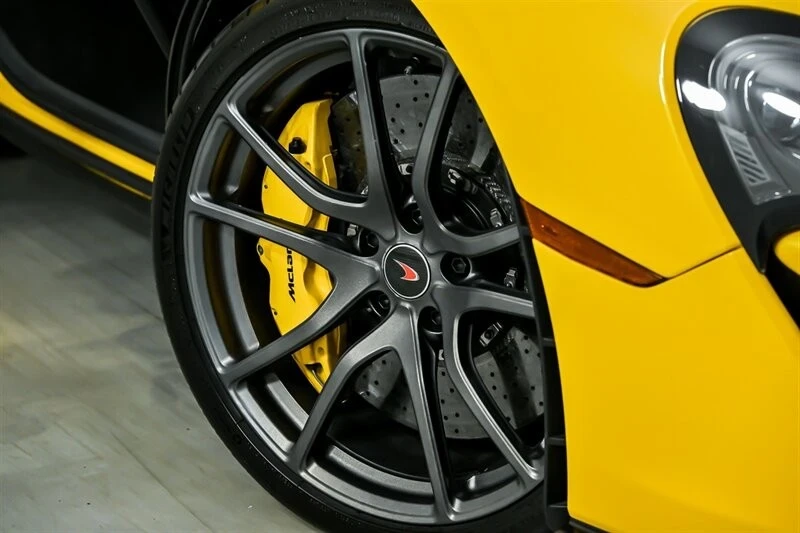 2017 McLaren 570 - Image 4 of 12