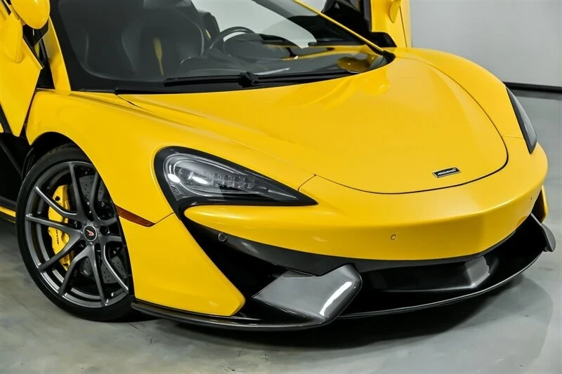 2017 McLaren 570 - Image 3 of 12