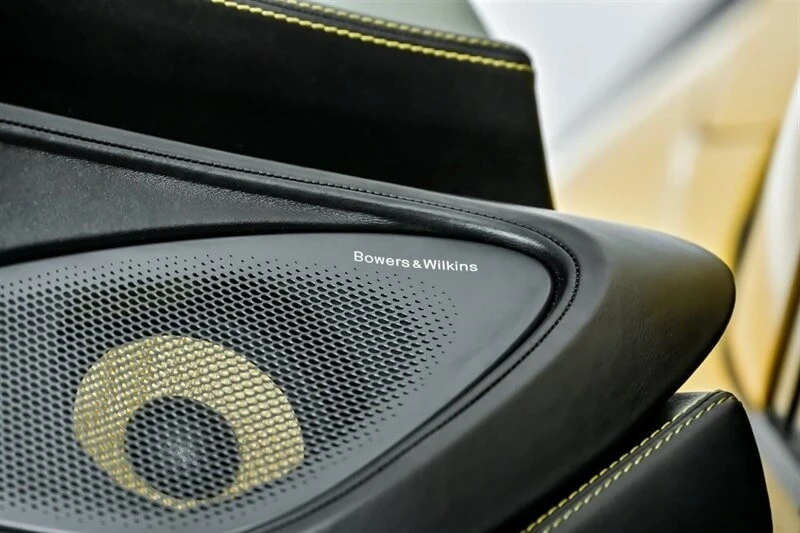 2017 McLaren 570 - Image 21 of 21