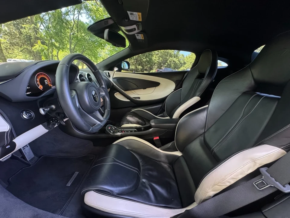 2017 McLaren 570 - Image 17 of 21