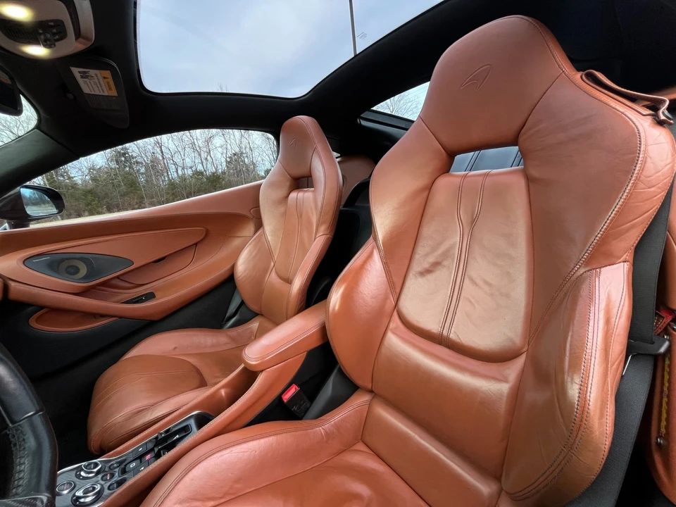 2017 McLaren 570S - Image 19 of 21