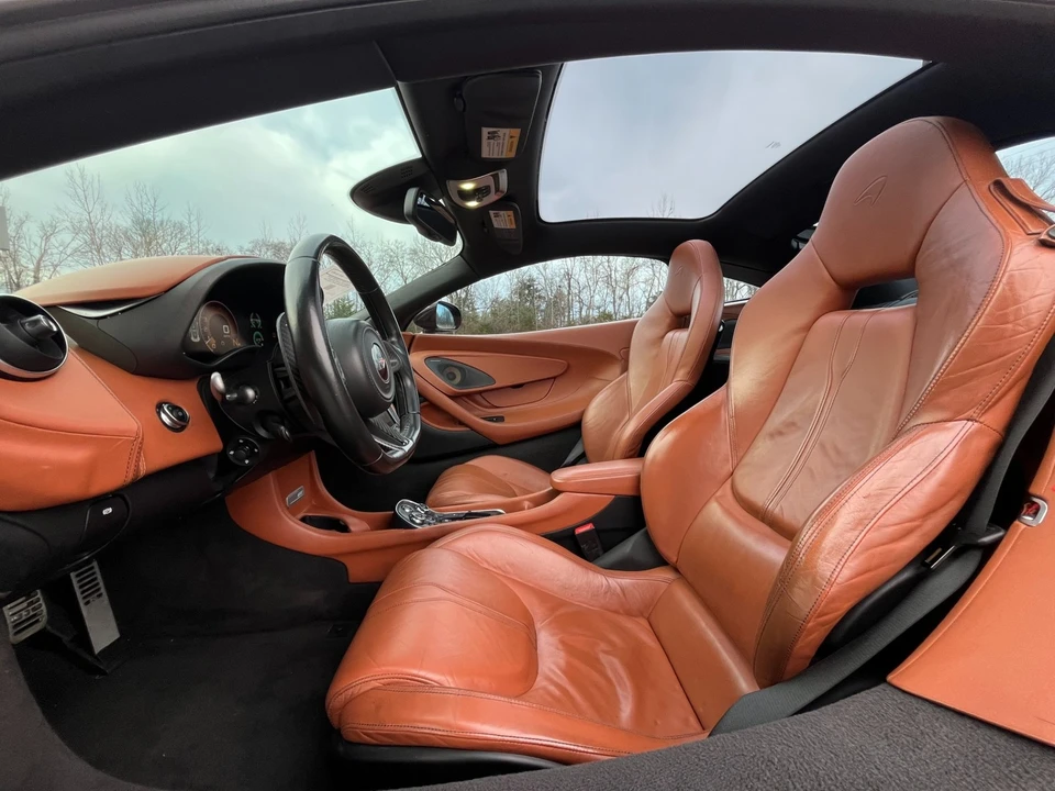 2017 McLaren 570S - Image 17 of 21