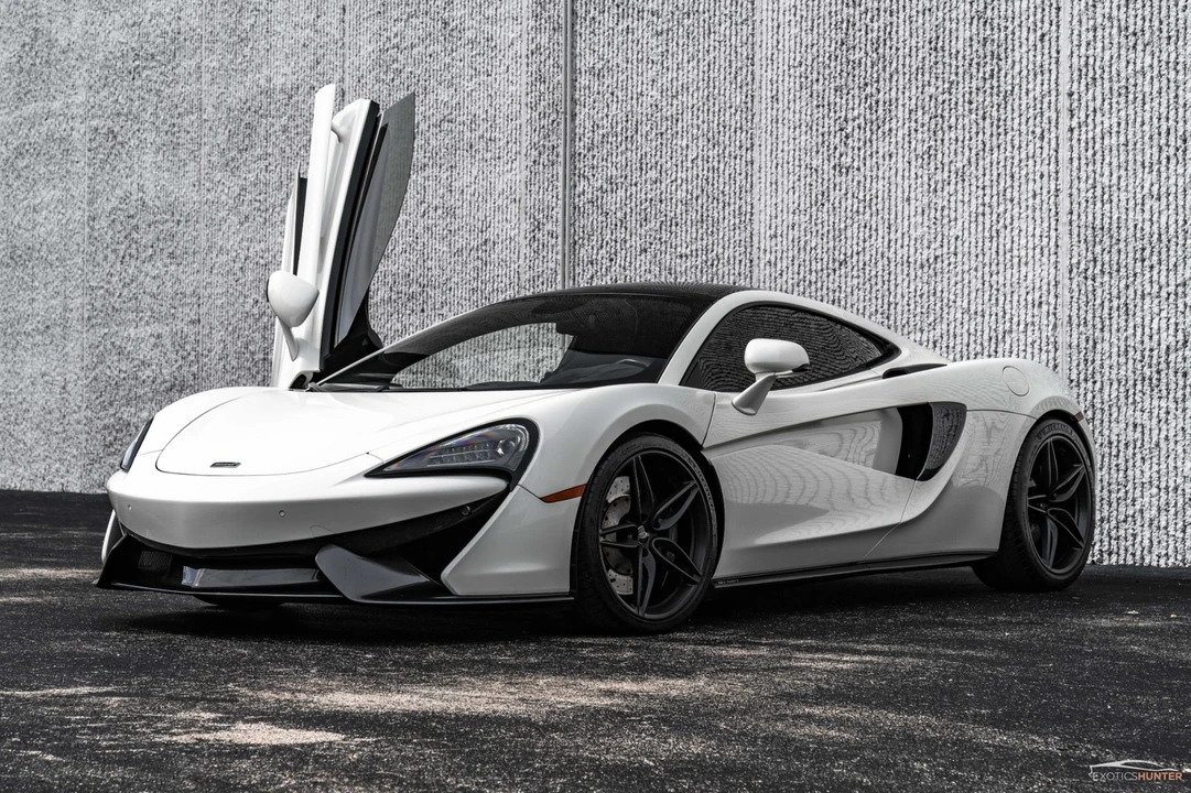 2017 McLaren 570S - Image 14 of 21