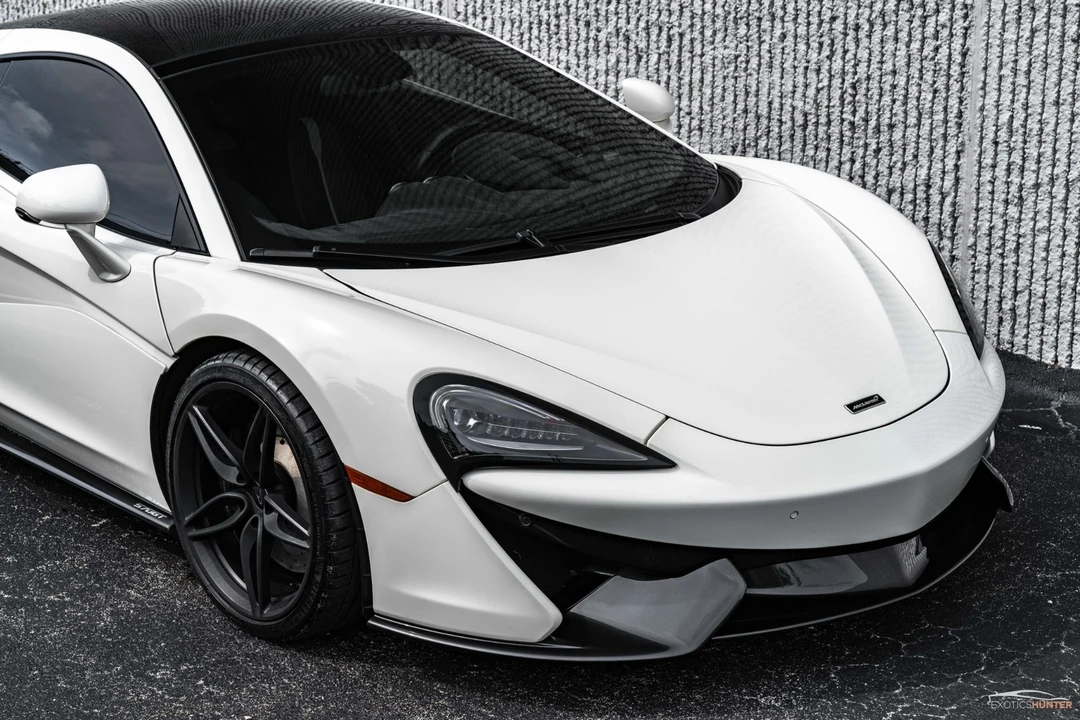 2017 McLaren 570S - Image 12 of 21