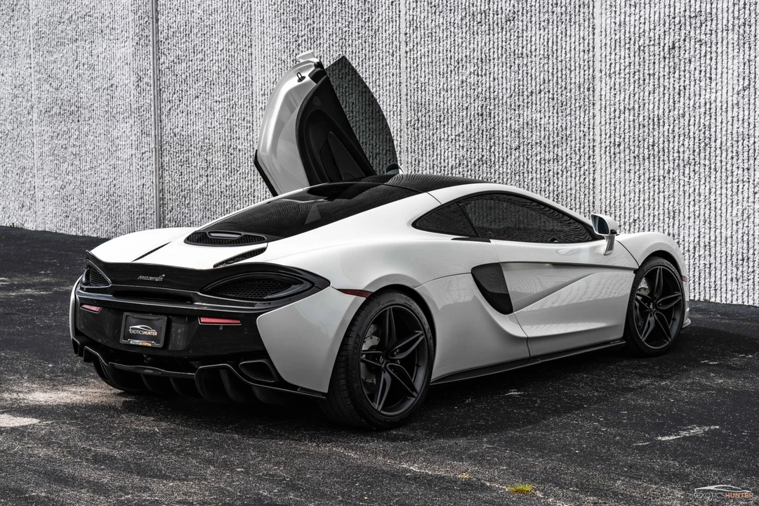 2017 McLaren 570S - Image 5 of 21