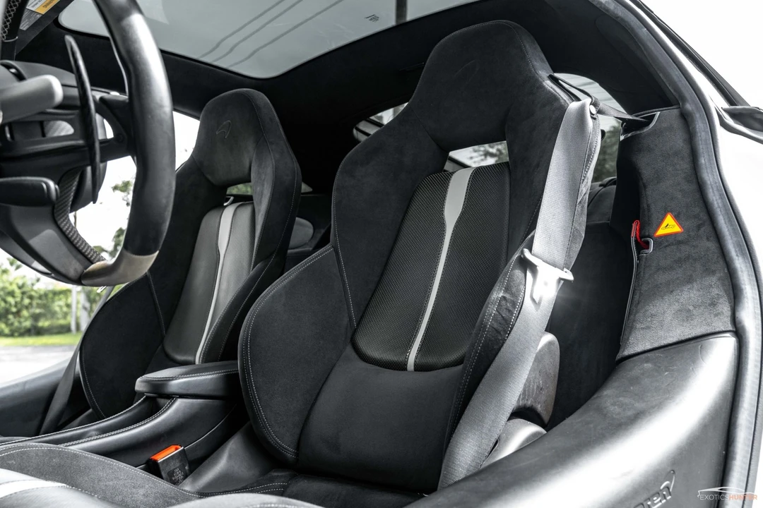 2017 McLaren 570S - Image 8 of 21