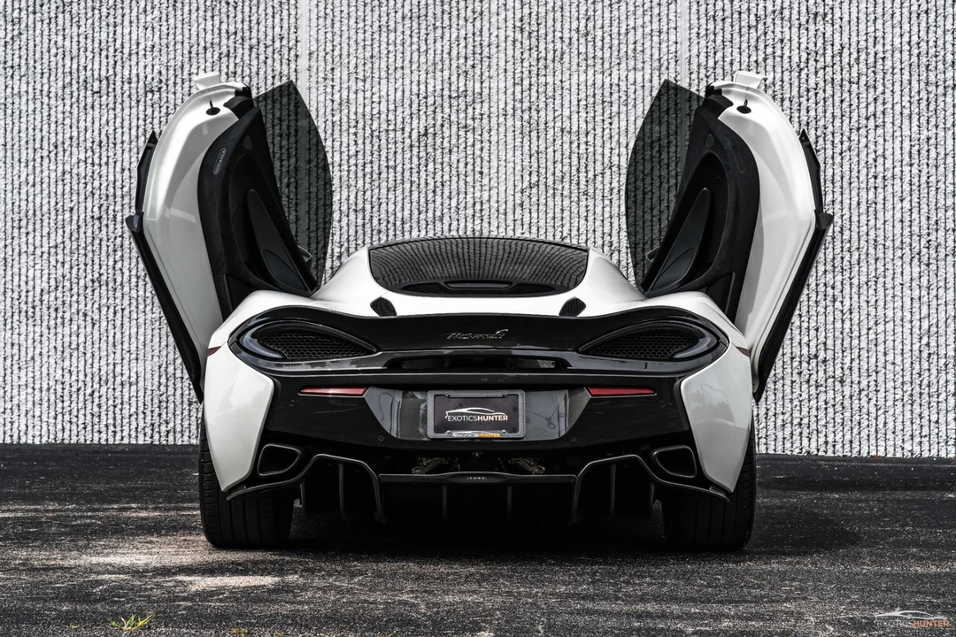 2017 McLaren 570S - Image 20 of 21