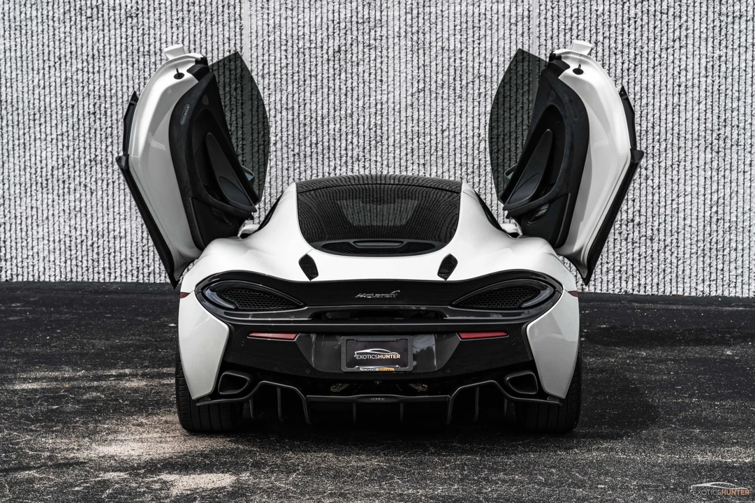 2017 McLaren 570S - Image 19 of 21
