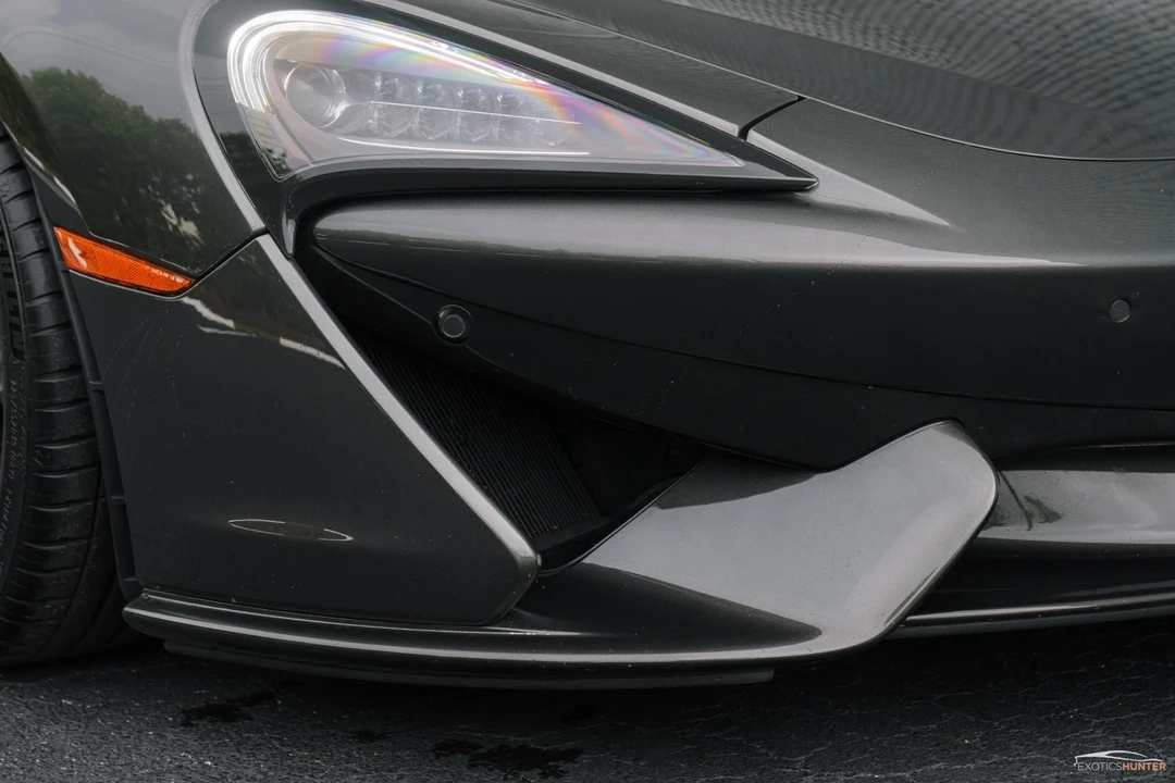 2017 McLaren 570S - Image 6 of 12