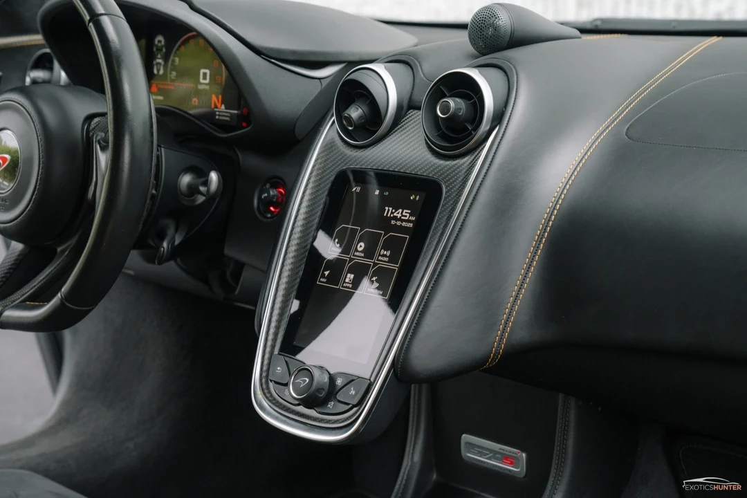 2017 McLaren 570S - Image 10 of 12