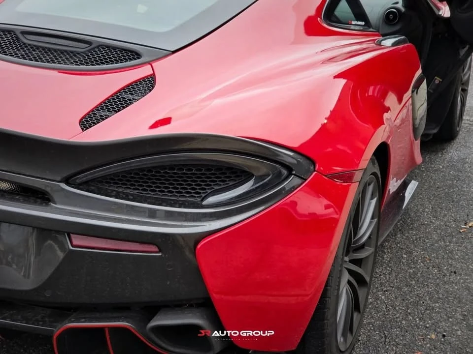 2017 McLaren 570GT - Image 8 of 17
