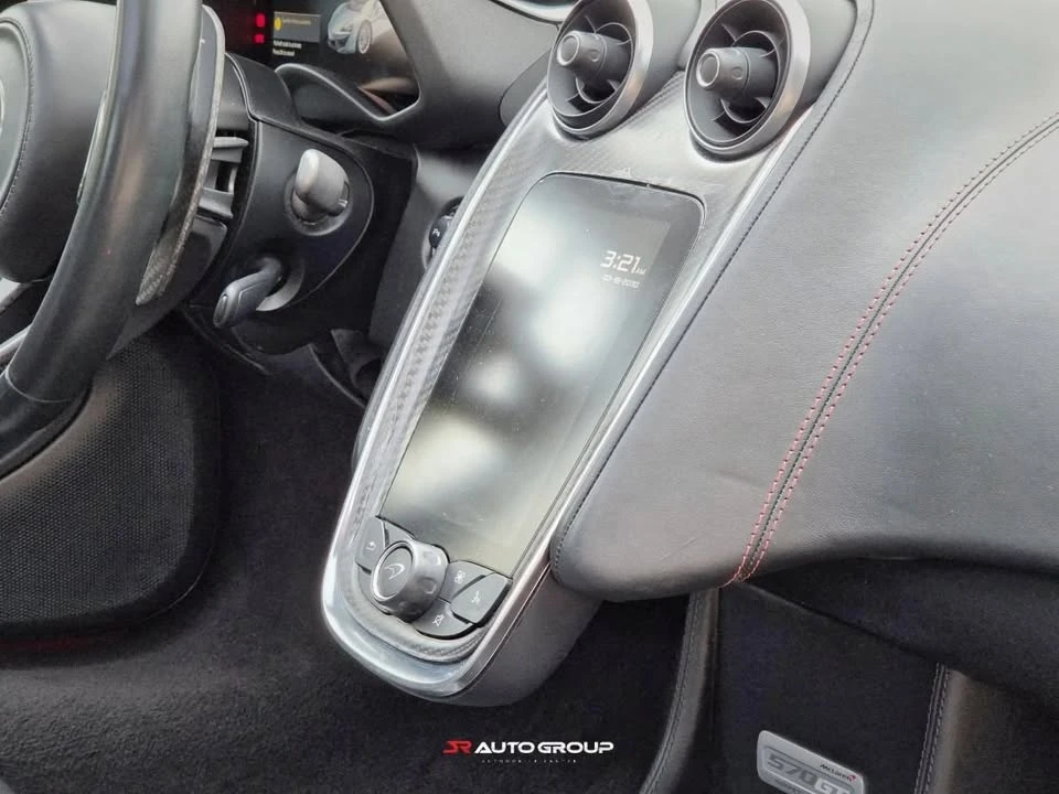 2017 McLaren 570GT - Image 11 of 17
