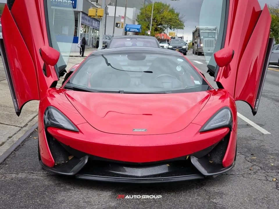 2017 McLaren 570GT - Image 3 of 17