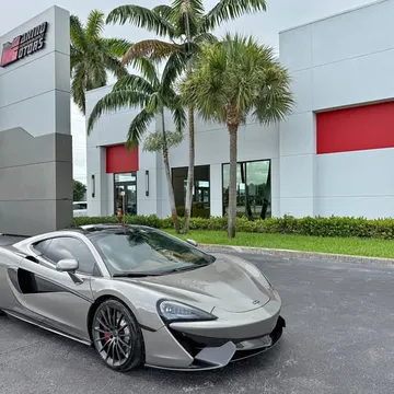 2017 McLaren 570GT