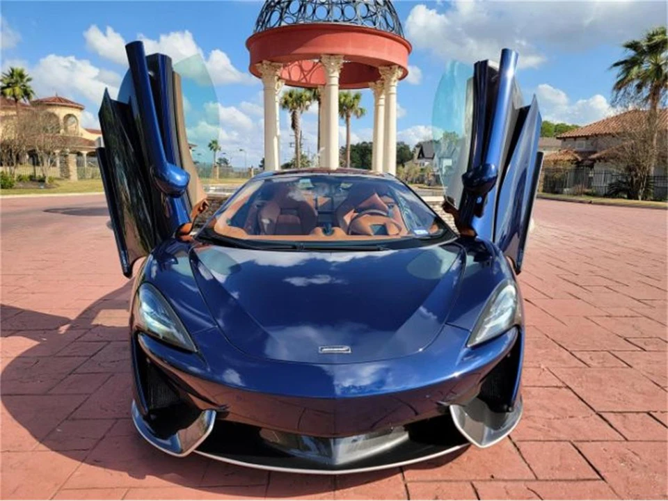 2017 McLaren 570GT - Image 17 of 29