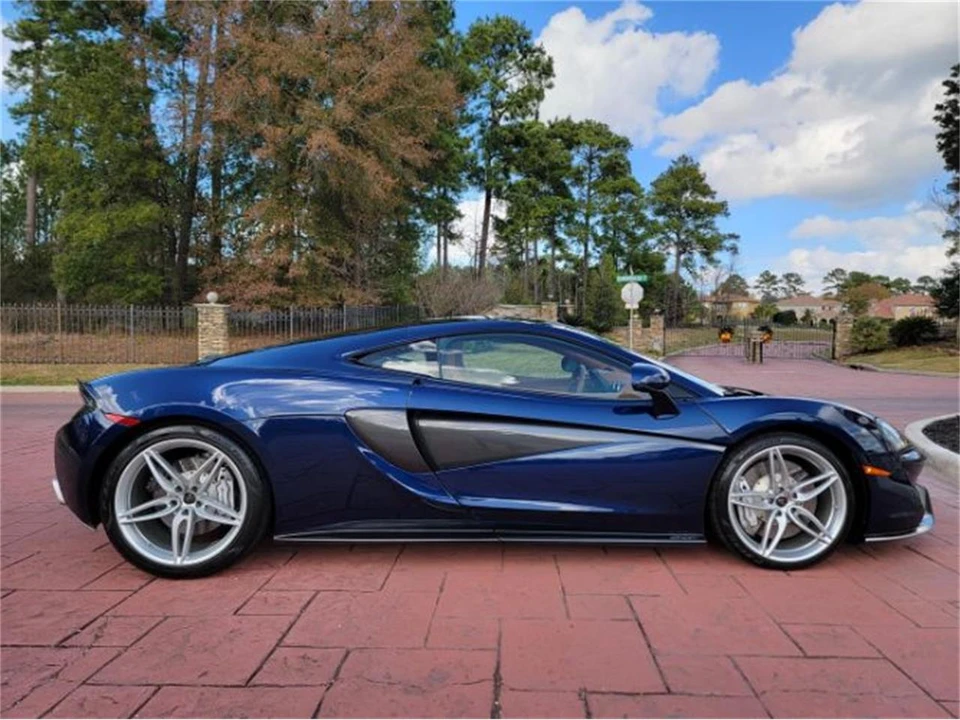 2017 McLaren 570GT - Image 21 of 29
