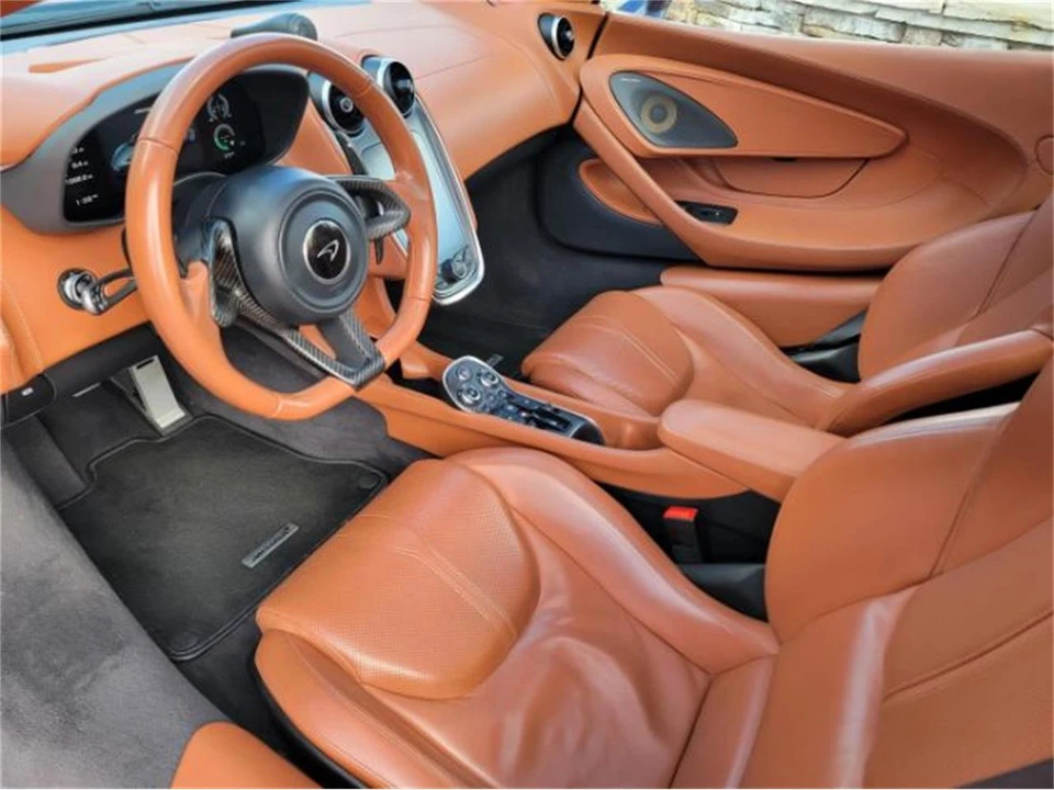 2017 McLaren 570GT - Image 25 of 29