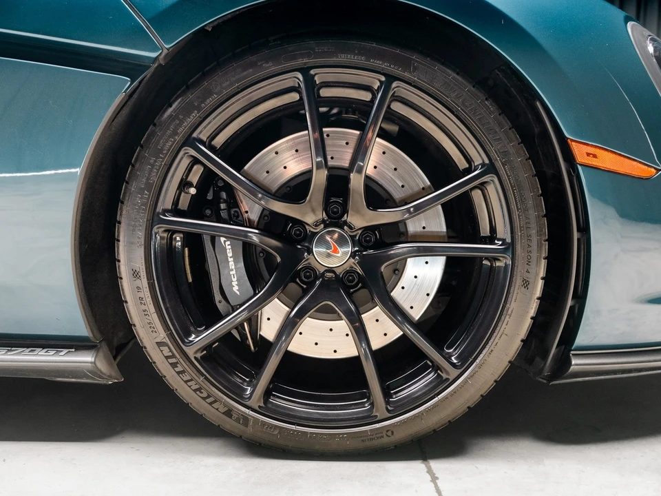 2017 McLaren 570GT - Image 3 of 12
