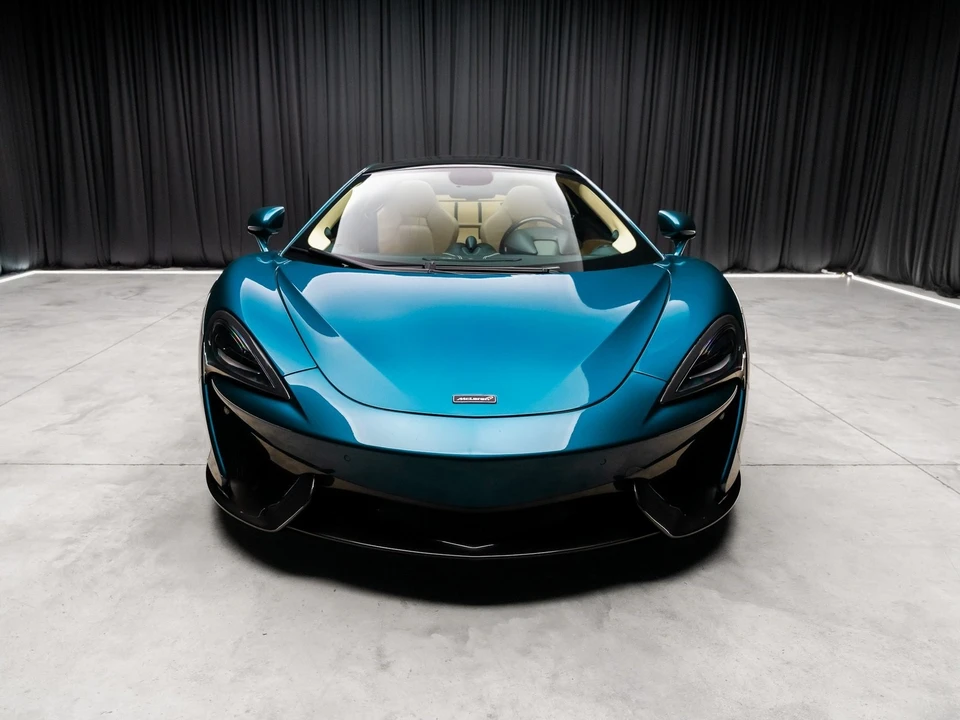 2017 McLaren 570GT - Image 11 of 12