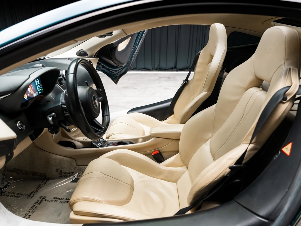 2017 McLaren 570GT - Image 5 of 12