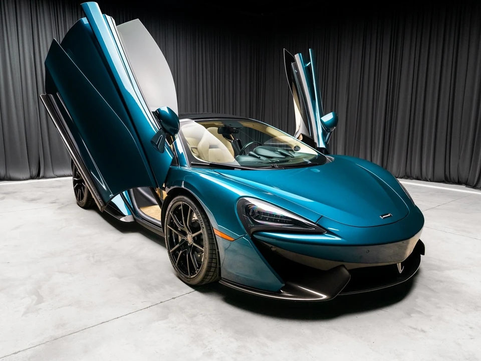 2017 McLaren 570GT - Image 9 of 12