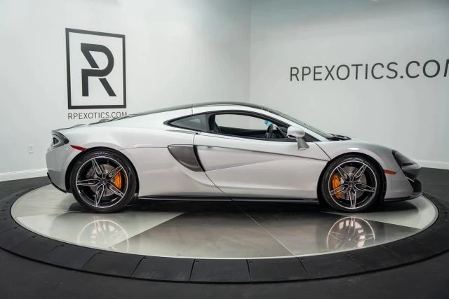 2017 McLaren 570GT - Image 10 of 30