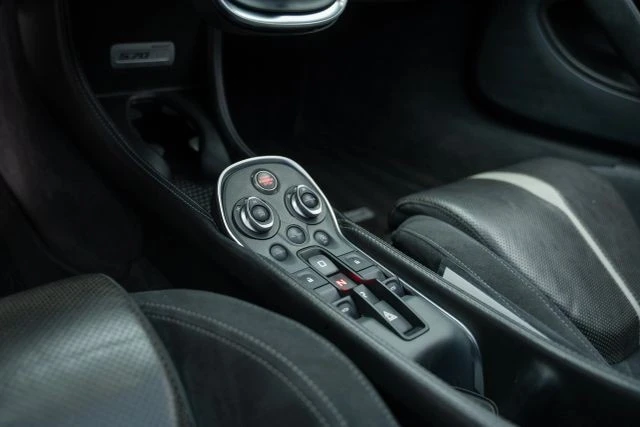 2017 McLaren 570GT - Image 30 of 30