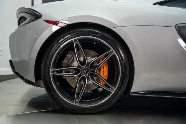2017 McLaren 570GT - Image 22 of 30