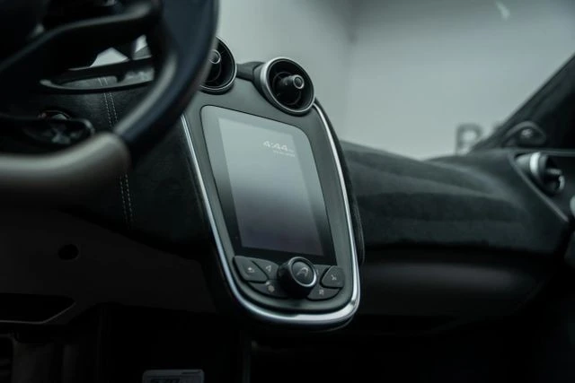 2017 McLaren 570GT - Image 29 of 30