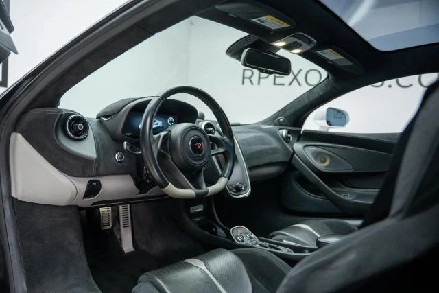 2017 McLaren 570GT - Image 2 of 30