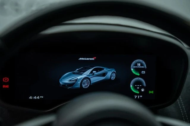 2017 McLaren 570GT - Image 28 of 30