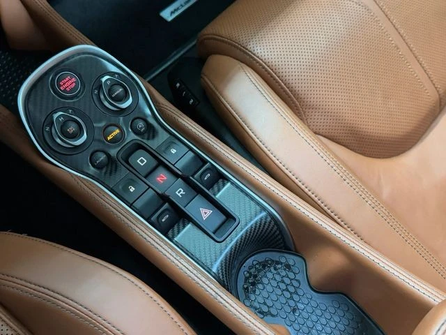 2017 McLaren 570GT - Image 27 of 31