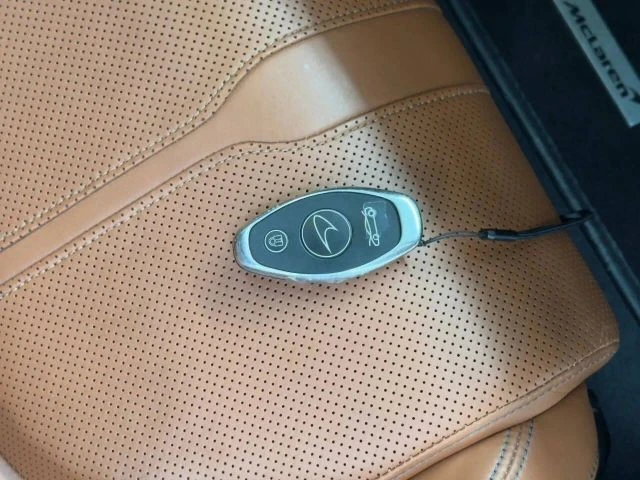 2017 McLaren 570GT - Image 31 of 31