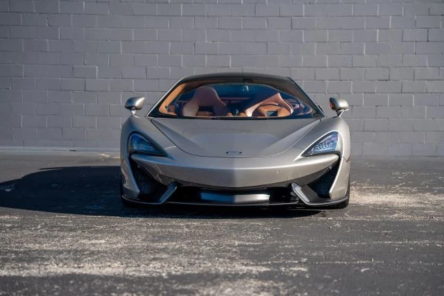 2017 McLaren 570GT - Image 7 of 17