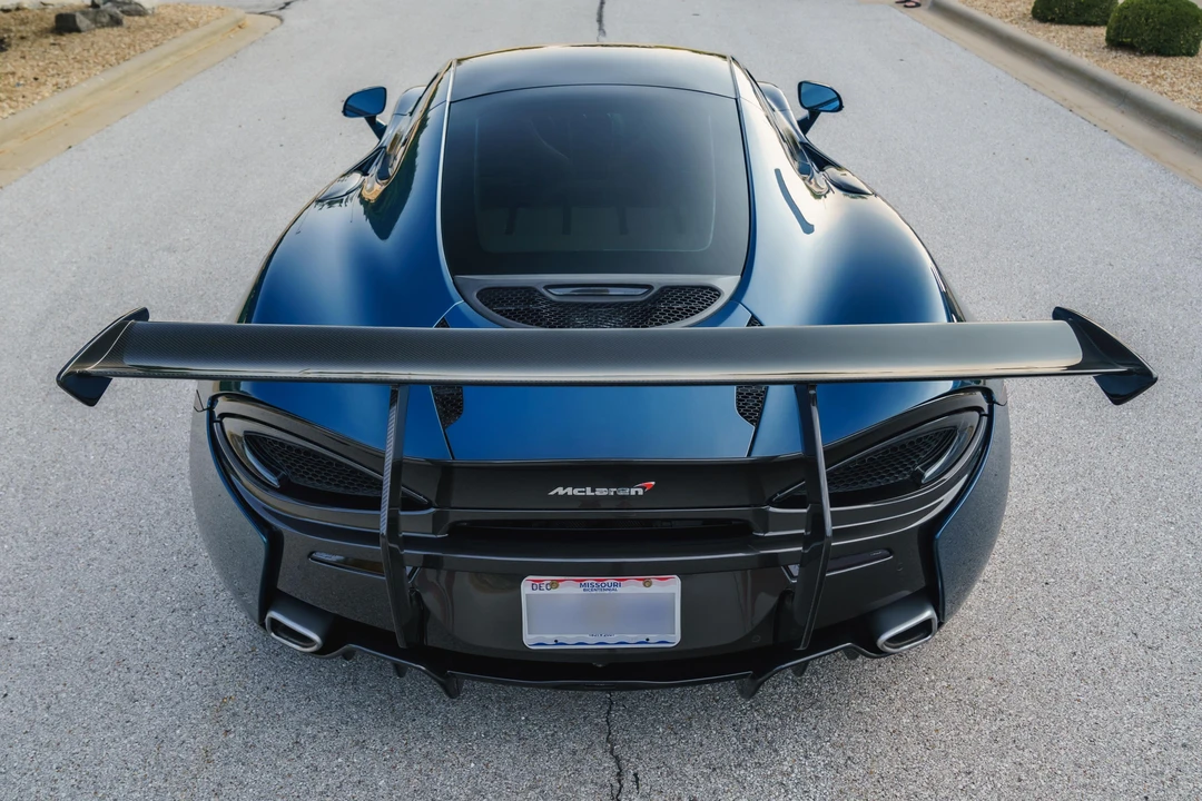 2017 McLaren 570GT - Image 5 of 31