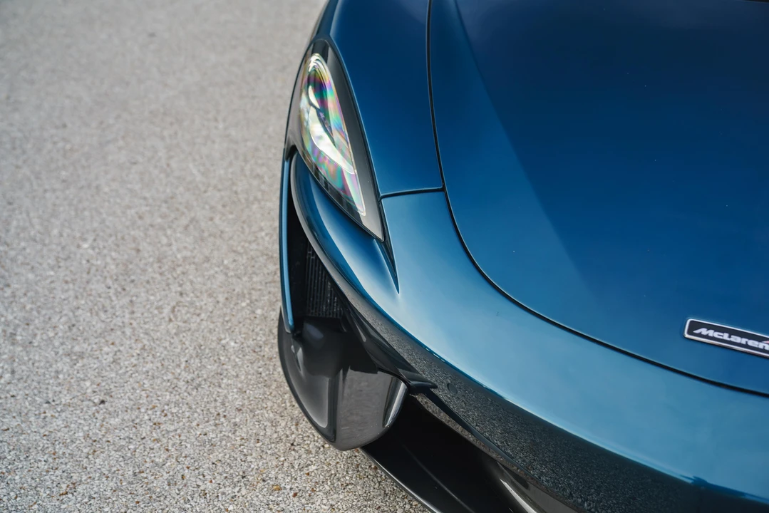 2017 McLaren 570GT - Image 30 of 31