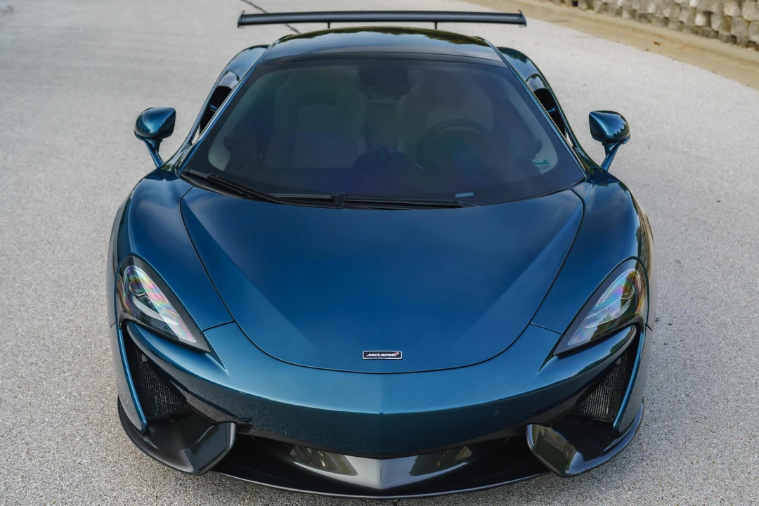 2017 McLaren 570GT - Image 2 of 31