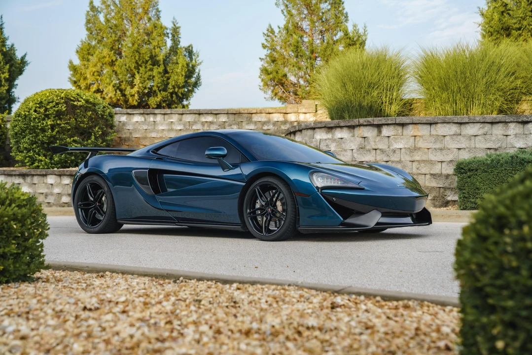 2017 McLaren 570GT - Image 22 of 31
