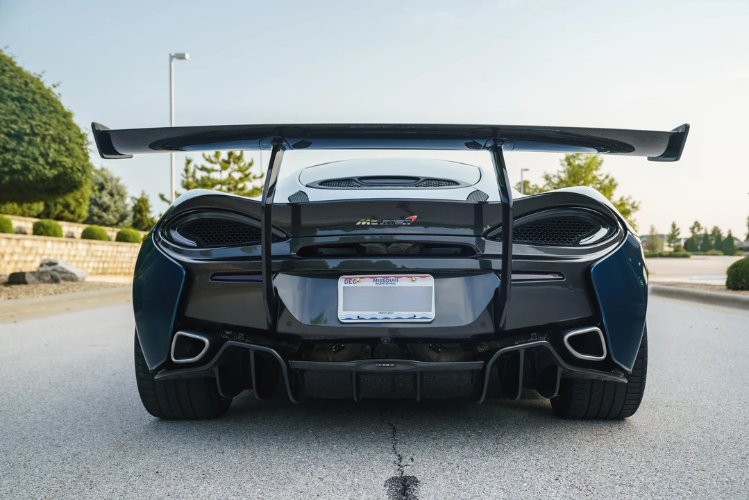 2017 McLaren 570GT - Image 18 of 31