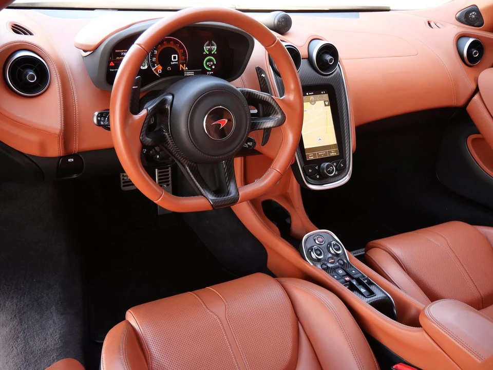 2017 McLaren 570GT - Image 8 of 29